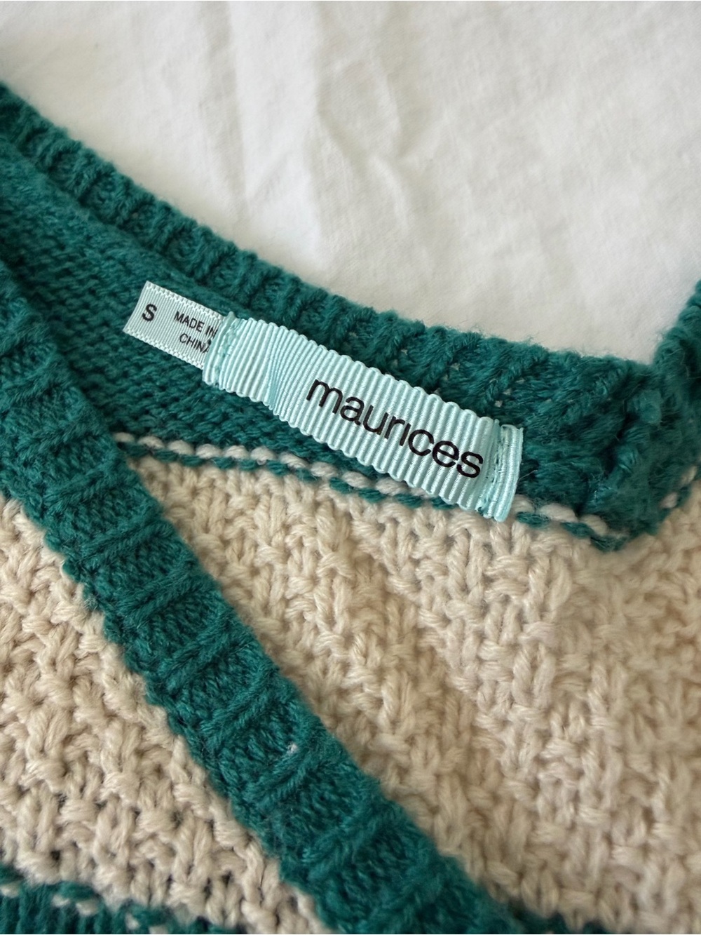 Maurices Green and Cream Chevron V-Neck Sweater - Picture 1 of 7